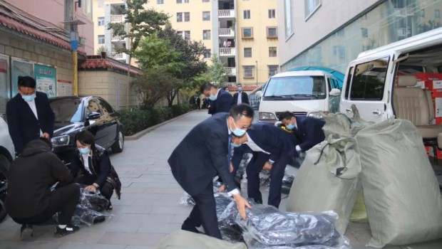 助力抗疫工作者 36365线路检测中心实业在行动 ——兰州36365线路检测中心实业集团代表业主感谢防疫一线工作人员